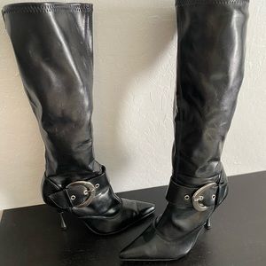 Faux leather pointy heel boots